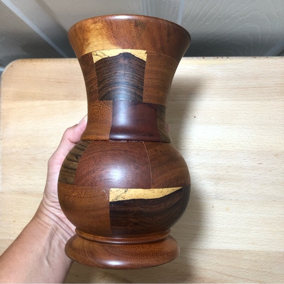 Vintage Handcrafted Inlaid Wood Brown Tan Parquetry Vase - Picture 8 of 10